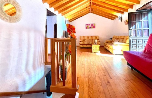 Los Llanillos Cabaña | Casa rural,BBQ,Wifi y inolvidable vista a oceano