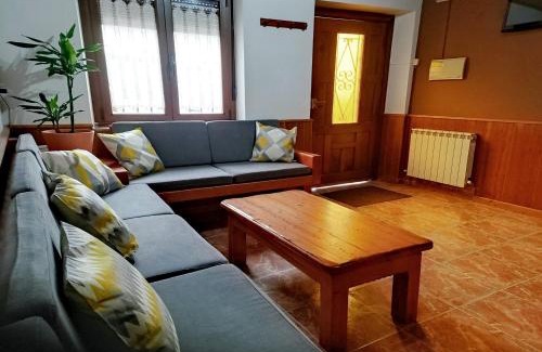 Posada de Valdeon Casa | Casa Rural Burón