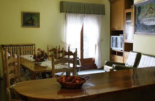 Sant Boi de Llucanes Casa | Casa Rural Cal Met