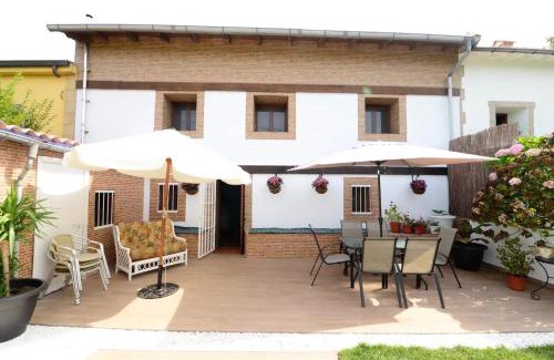 Castillo Siete Villas Casa | Casa rural cerca a playas