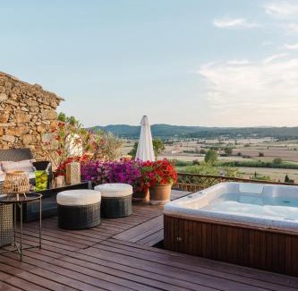 Pals Casa | Casa rural con jacuzzi en centro histórico de Pals