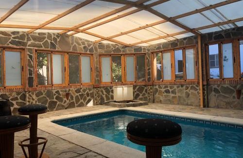 Sayalonga Chalet De Esquí | Casa rural Cristina- Piscina climatizada