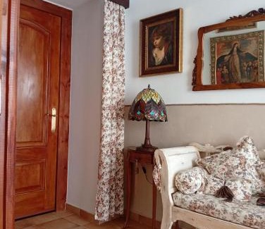 San Carlos del Valle Casa | Casa Rural en San Carlos del Valle- Doña Gumersinda