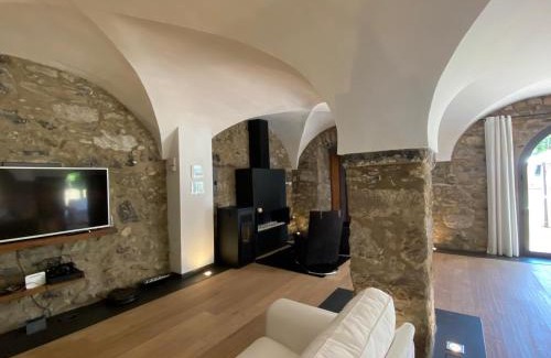 Sant Joan les Fonts Villa | Casa Rural el Serrat de Baix