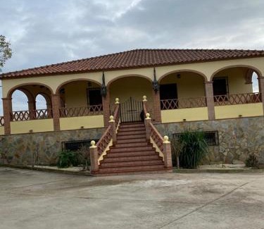 Jerez de los Caballeros Casa | Casa Rural Montes de Trigo