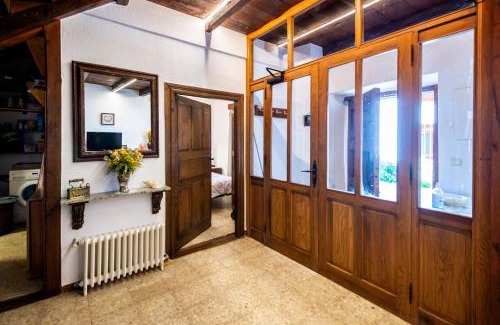 Boca de Huergano Casa | Casa rural El Casar de Espejos I y II