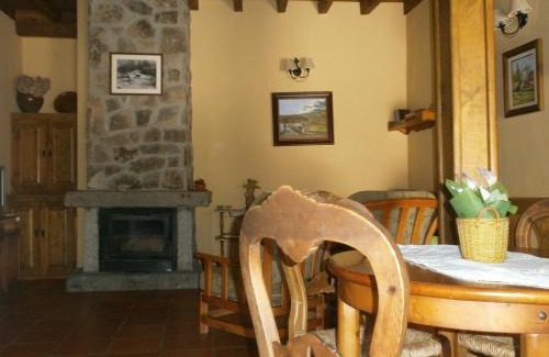 Navarredonda de Gredos Casa | Casa Rural Valdeascas