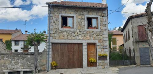 Navarredonda de Gredos Casa | Casa Rural el Casillo del Abuelo Goyo