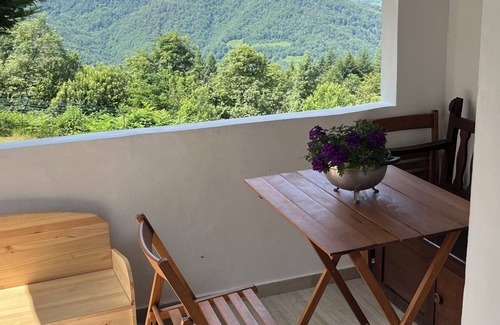 Quiros Cabina | Cabaña en la montaña con terreno independiente en Asturias, admitimos mascotas