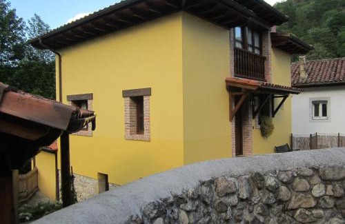 Llano de Con Casa | CASA RURAL LA MONTESINA
