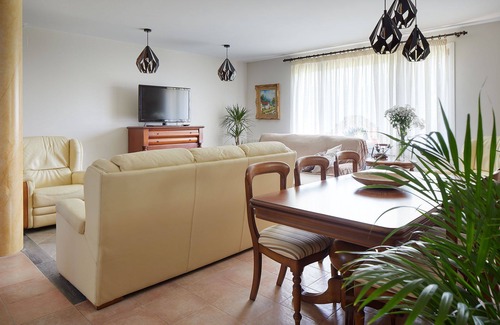 Lasarte-Oria Casa | Casa Rural La Palmera - Landetxea