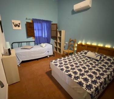 Campanillas Chalet De Esquí | Casa Rural Los Almendros