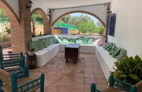 Campanillas Chalet De Esquí | Casa Rural Los Almendros