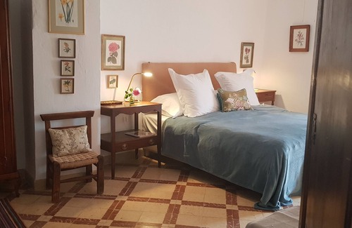Fuente-Tojar Cama Y Desayuno | Casa Rural Los Danzantes