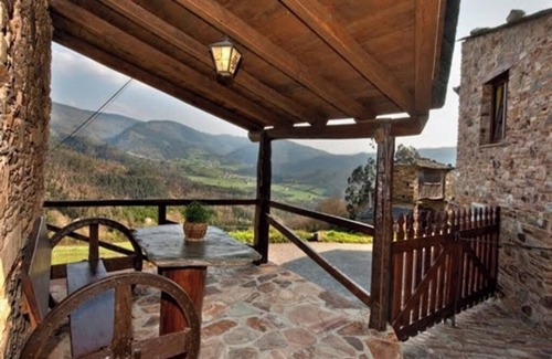Aldeguer Cabaña | CASA RURAL LUGO (APARTAMENTO A BODEGA)