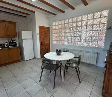 Horta de Sant Joan Chalet De Esquí | Casa Rural Mas María