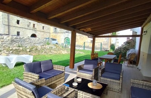 Egiarreta Casa | Casa Rural Zarranz para 22 personas cerca de Pamplona.