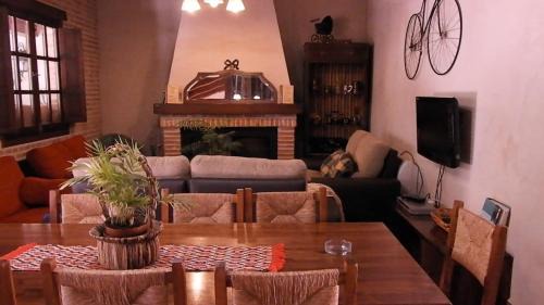 San Carlos del Valle Casa | Casa Rural Vallehermoso
