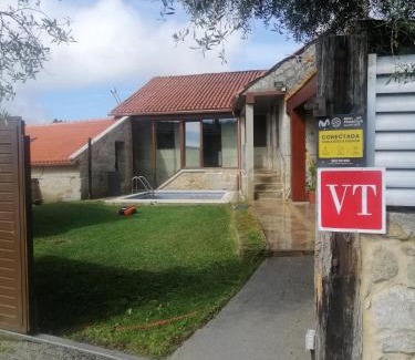 Quintans Chalet De Esquí | Casa rustica o busto
