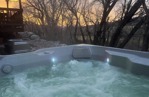 Salida Casa | Casa Salida! 1 Mile From Dwntwn, Private Hot Tub