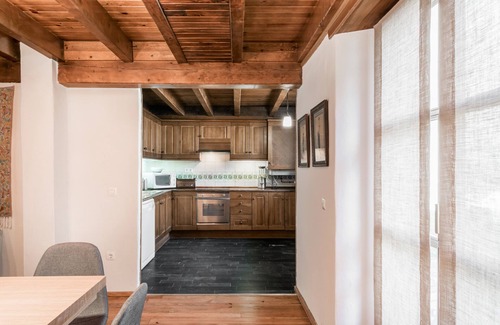 Casarilh Chalet De Esquí | Casa Salient by Totiaran, fabulosa casa familiar en el pueblo de Casarilh