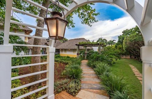 Casa de Campo Villa | Casa Saman
