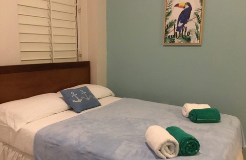 Isabel II Apartamento | Casa San Juan toda apartamento en el centro de Vieques / Wi-Fi y Netflix