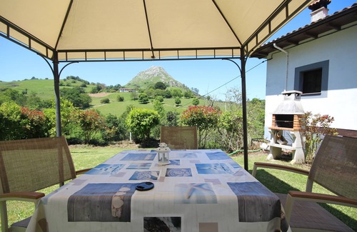 Ribadesella Cabaña | Casa San Juan para 4 personas. A 5 km. de la Playa. Entre mar y montañas