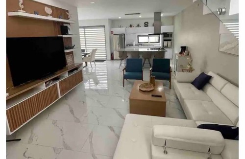 Zona Playitas Casa | Casa Santacruz
