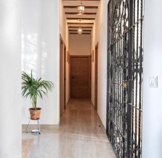 Gerena Casa | Casa Señorial La Iglesia con piscina y parking privado