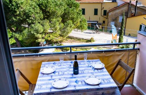 San Lorenzo al Mare Apartamento | Casa Selù a 100 mt dal mare