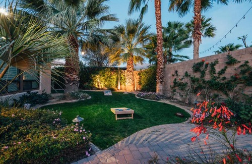 Indio Casa | Casa Serena by AvantStay Private 8BR Escape w Gorgeous Pool Spa Fire Pit