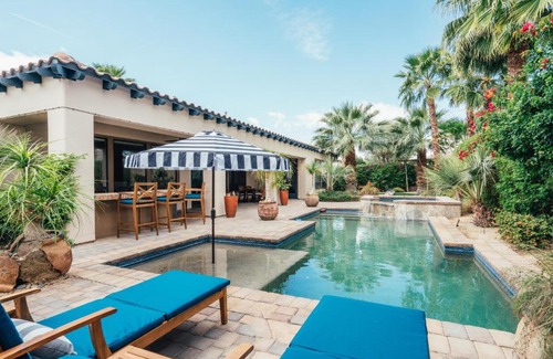 Indio Casa | Casa Serena by AvantStay Private 8BR Escape w Gorgeous Pool Spa Fire Pit