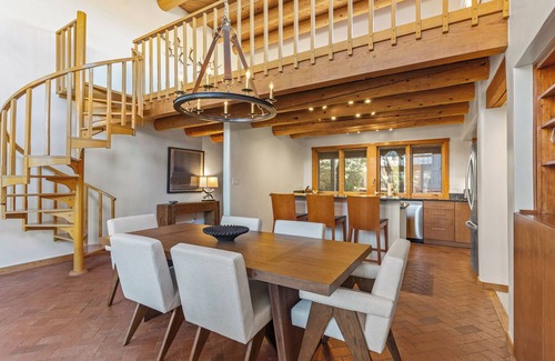 Casas de San Juan Casa | Casa Serenata: Refined Santa Fe Luxury with Curated Southwest Design