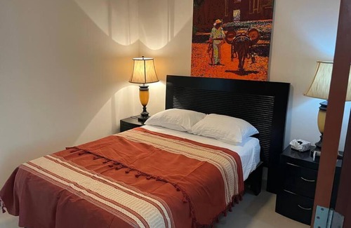 Marina Mazatlán Apartamento | CASA SIENA - Ocean Front Condo