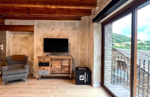 Roni Casa | Casa Sinera - L'Amfitriona