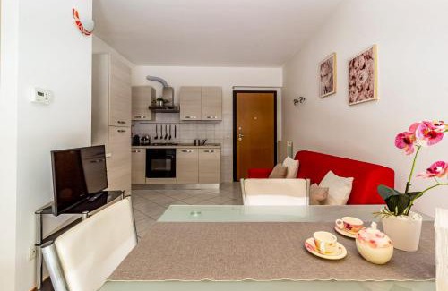 Como Apartamento | CASA SOFIA- Giardino e Garage privato