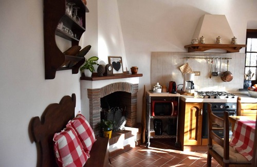 Massarosa Casa | Casa Sole in Massarosa,Pool,garden, barbecue,Air conditioning, near the village.