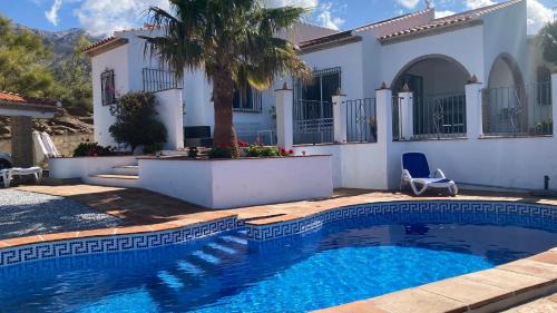 Canillas de Aceituno Casa | Casa Soleada Holiday Fully private Villa