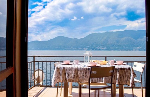 Brezzo di Bedero Apartamento | Casa Spiaggia
