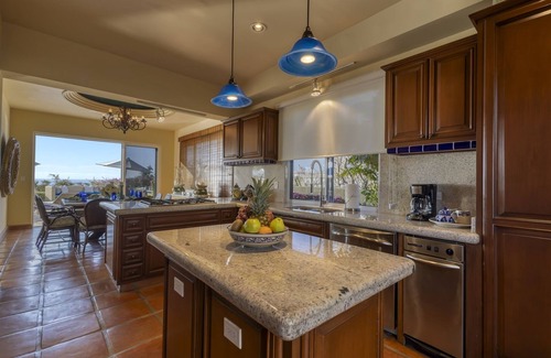 Cabo San Lucas Villa | Casa Stamm, de estilo hacienda hogar perfecto para las familias.