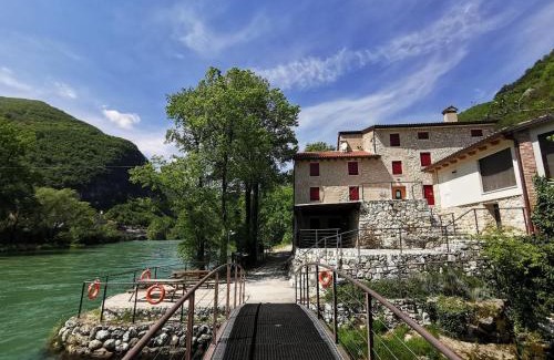 Solagna Cama Y Desayuno | Casa sul Fiume County House