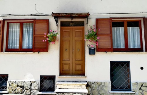Barrea Apartamento | Casa sul Lago Parco Nazionale d'Abruzzo - House on the lake side
