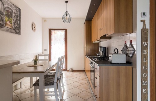 Puegnago del Garda Apartamento | Casa Sulla Collina with lake view