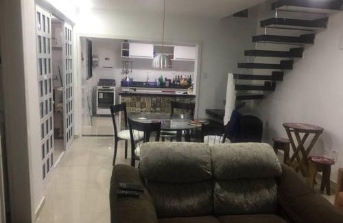 Jardim Vitoria Casa | Casa super confortável para você e sua família, próximo a praia