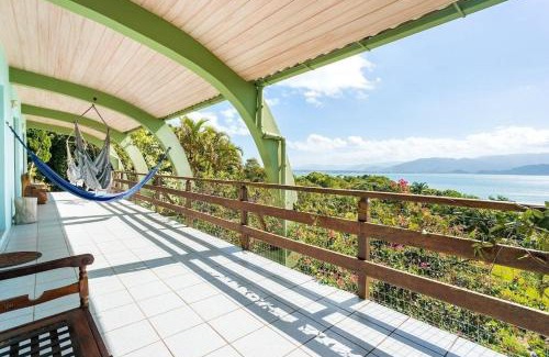 Florianopolis Casa | Casa super espaçosa com vista linda para o mar.