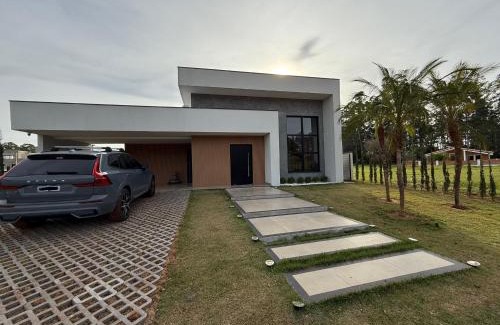 Aguas de Santa Barbara Complejo | Casa Térrea com Piscina em um Resort Completo