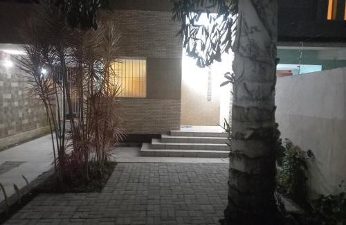 Centro Casa | Casa Térrea-Bertioga-Uso exclusivo para de 1 a 12 pessoas