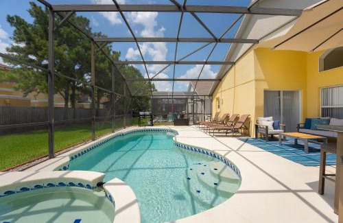 Lake Berkley Casa | Casa térrea c/piscina e 2 suítes, sem carpete