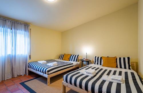Vila Praia de Ancora Apartamento | Casa Típica com Alma e Mar